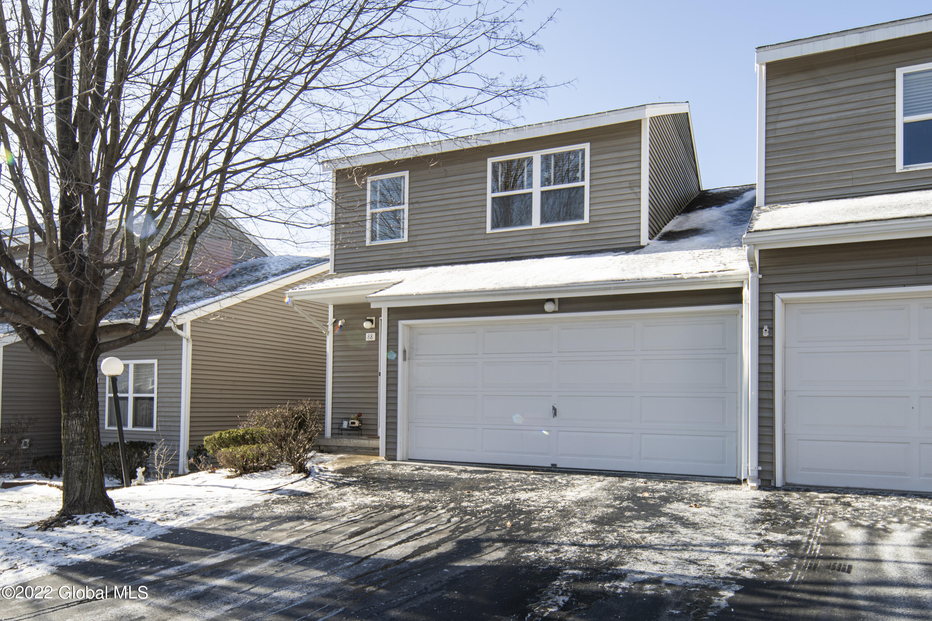 88 Harvard Road Watervliet, NY 12189 - Photo 3 of 45 003