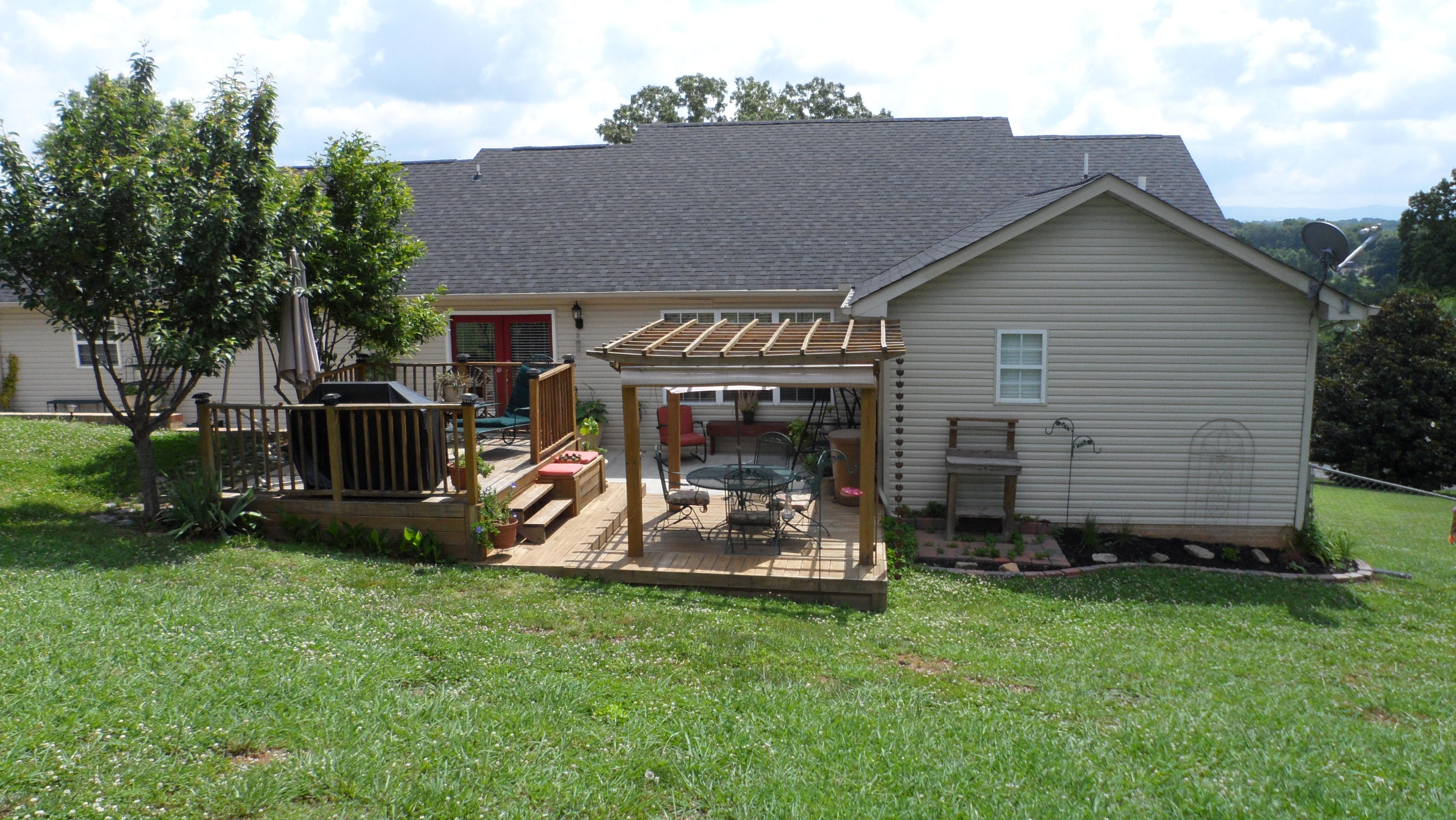 1023 North Old Grey Ridge Road Friendsville, TN 37737 - Photo 27 of 32 Back view
