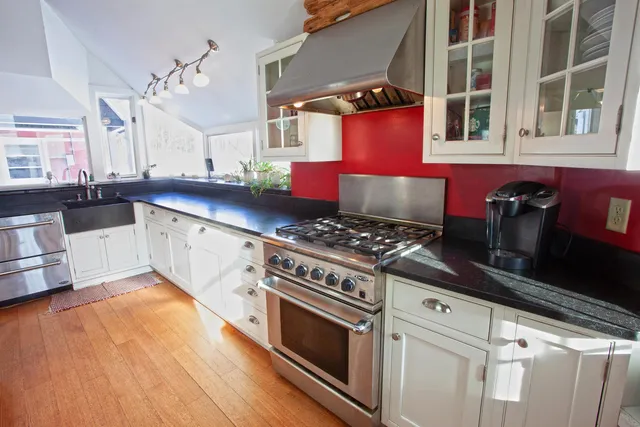 $415,000 | 281 Old County Lane, Readsboro, VT 05350