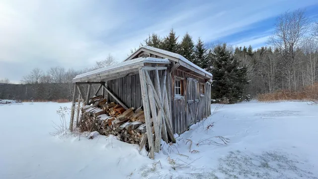$415,000 | 281 Old County Lane, Readsboro, VT 05350