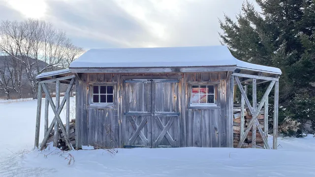 $415,000 | 281 Old County Lane, Readsboro, VT 05350