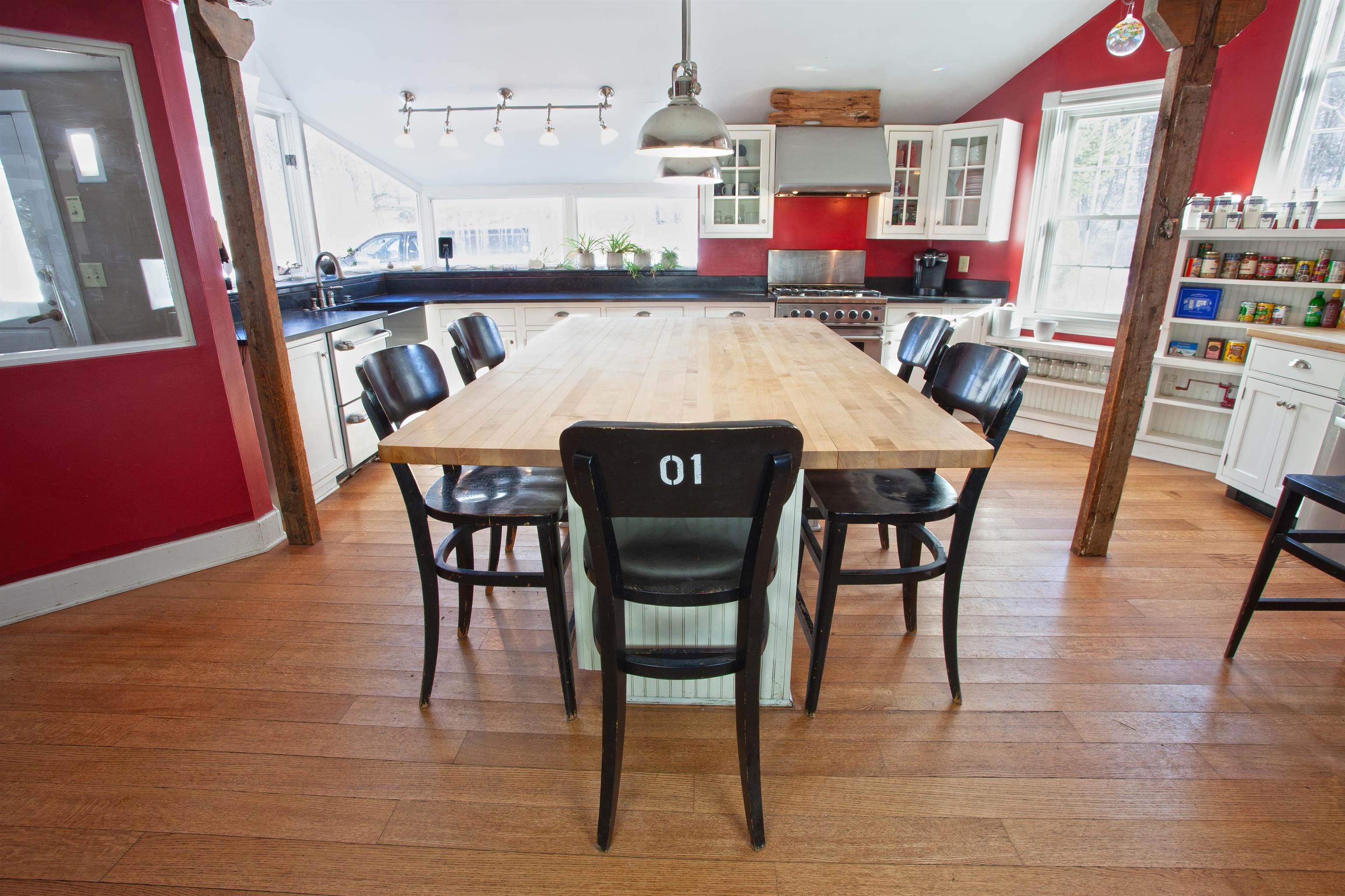 281 Old County Lane Readsboro, VT 05350 - Photo 8 of 44