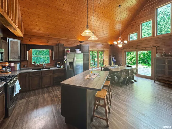 $339,500 | 931 County Road 1035, Mount Sterling, IL 62353