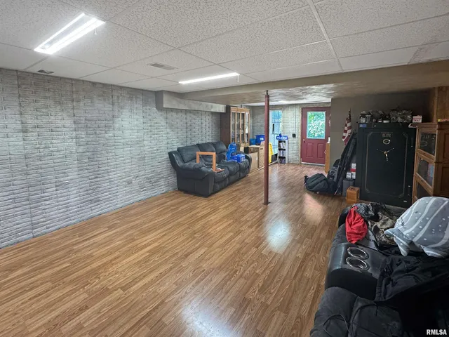 $339,500 | 931 County Road 1035, Mount Sterling, IL 62353