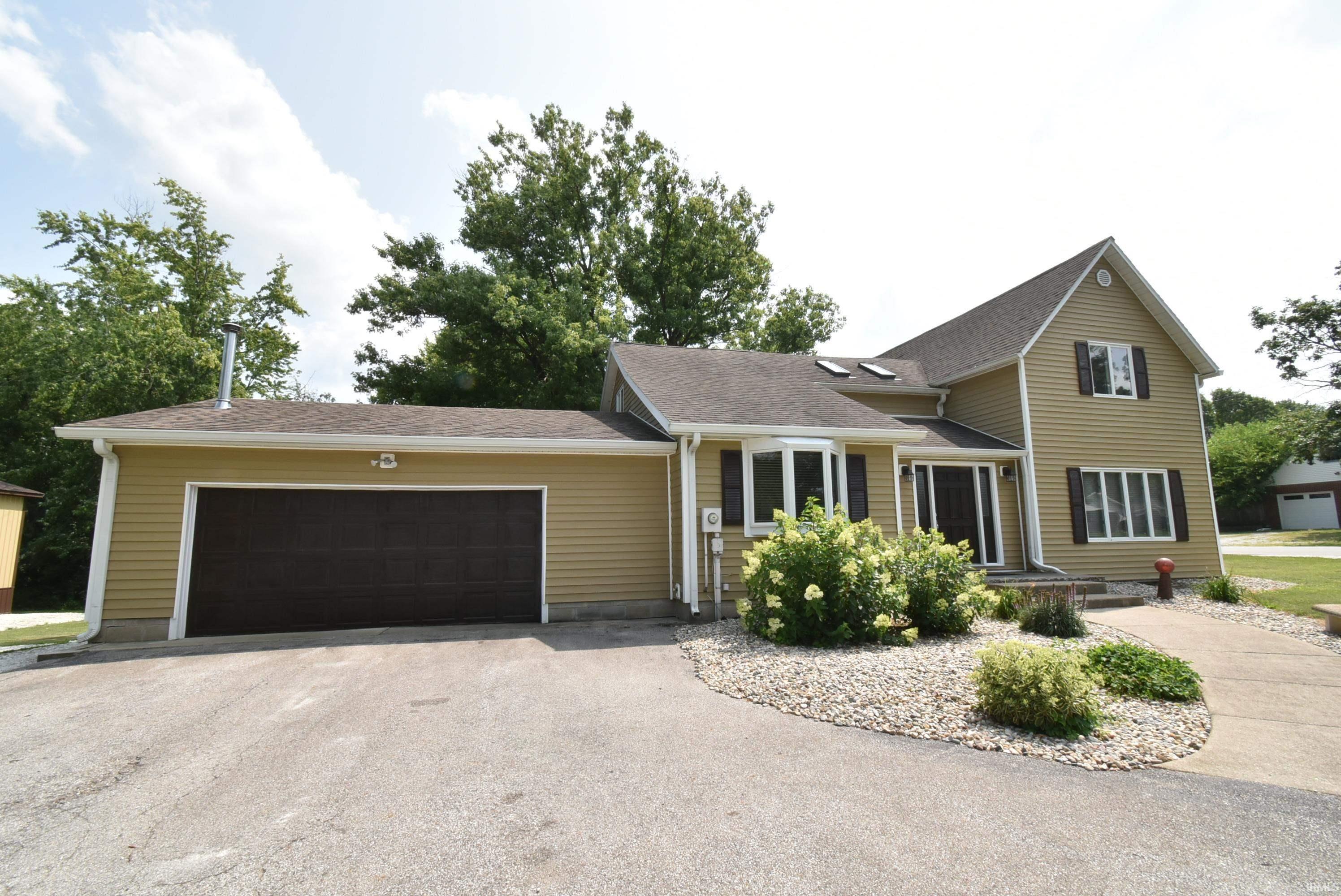 201 South Park Avenue, Fowler, IN 47944 | Compass