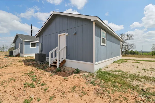 $1,600 | 1087 Schubert Lane, Unit D, Kyle, TX 78640