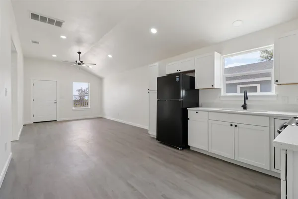 $1,600 | 1087 Schubert Lane, Unit D, Kyle, TX 78640