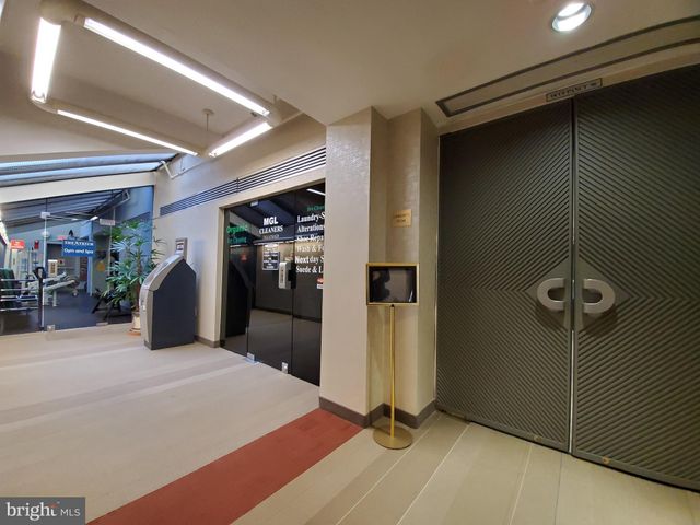 $1,995 | 1530 Key Boulevard, Unit 623, Arlington, VA 22209