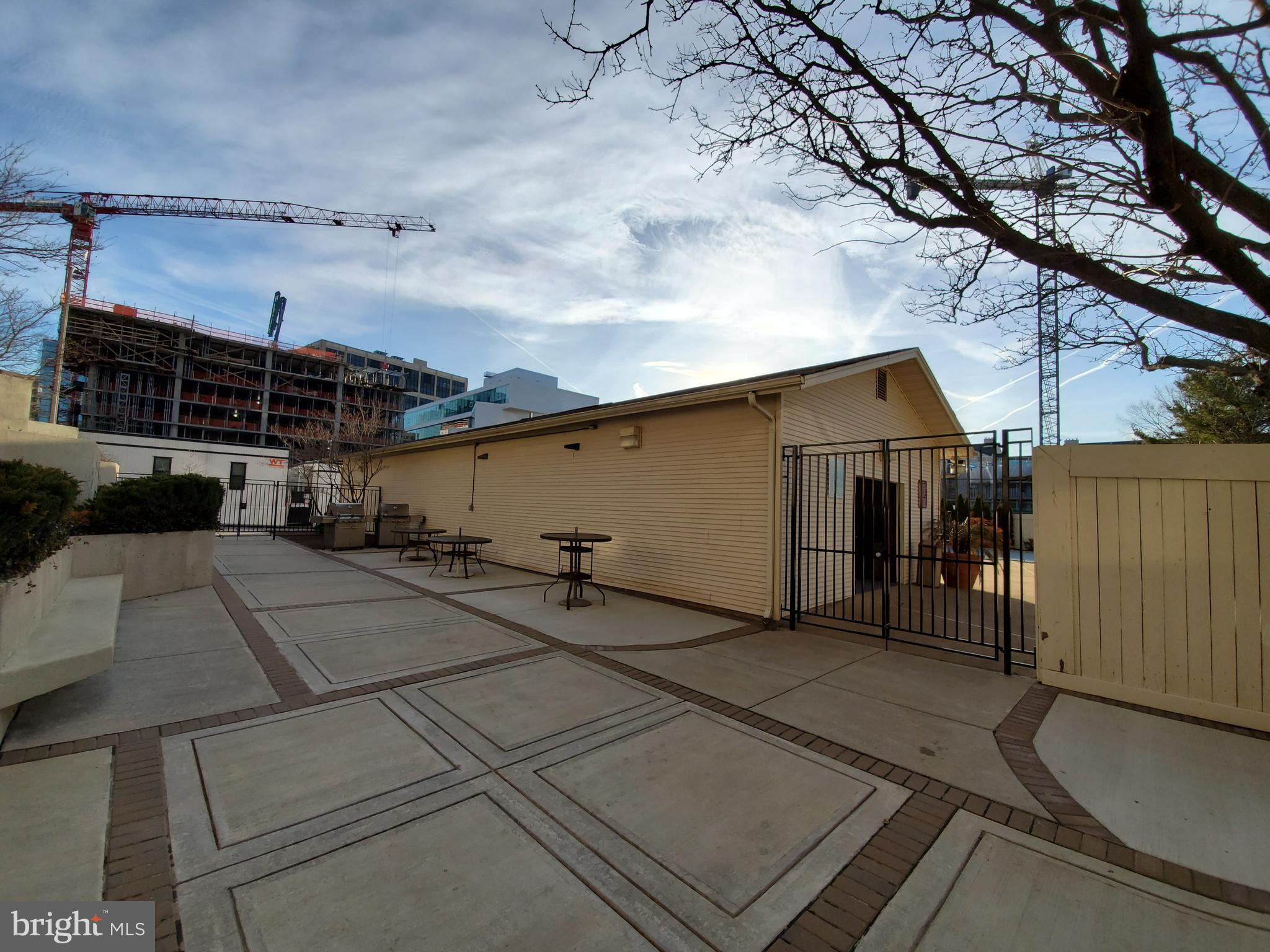 1530 Key Boulevard, Unit 623 Arlington, VA 22209 - Photo 33 of 35 Patio and grilling area for residents