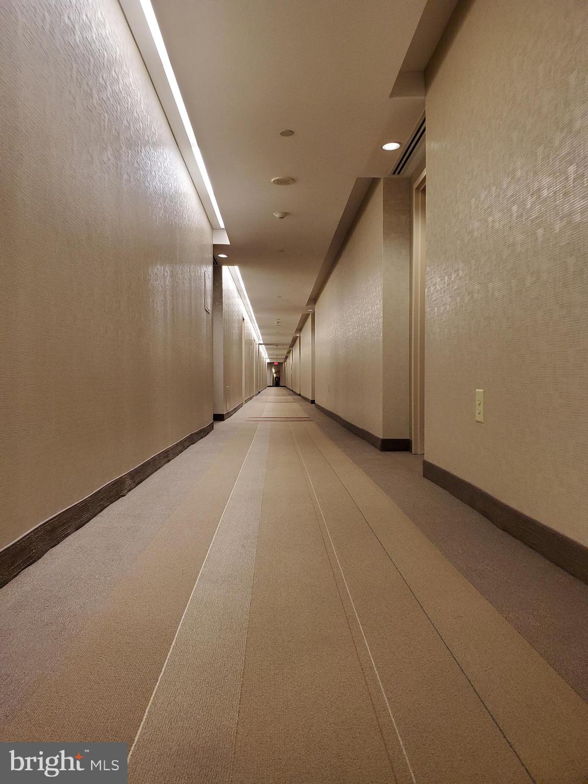 1530 Key Boulevard, Unit 623 Arlington, VA 22209 - Photo 6 of 35 Nice, clean, spacious hallways