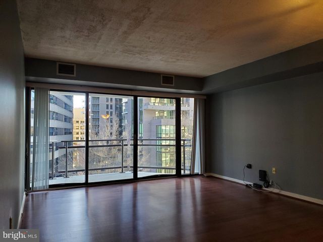 $1,995 | 1530 Key Boulevard, Unit 623, Arlington, VA 22209