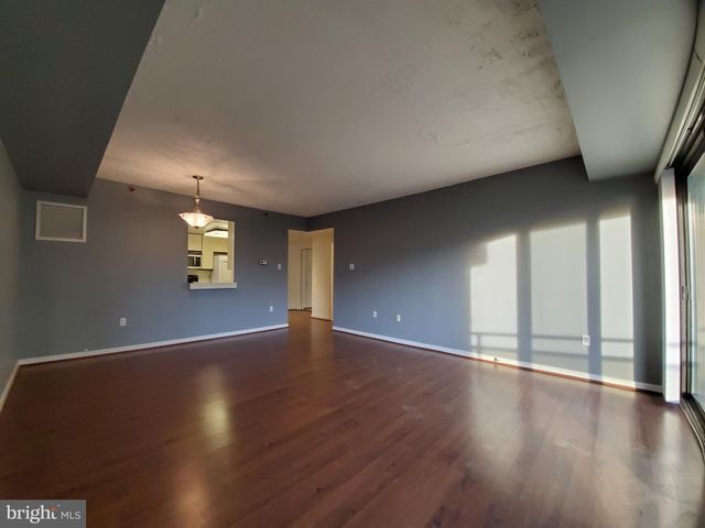 $1,995 | 1530 Key Boulevard, Unit 623, Arlington, VA 22209