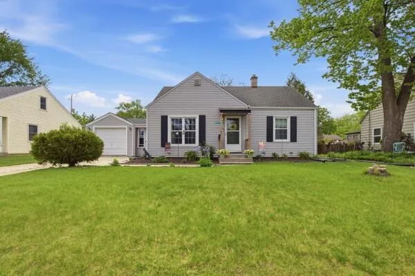 $349,900 | W164N8451 Hiawatha Avenue, Menomonee Falls, WI 53051