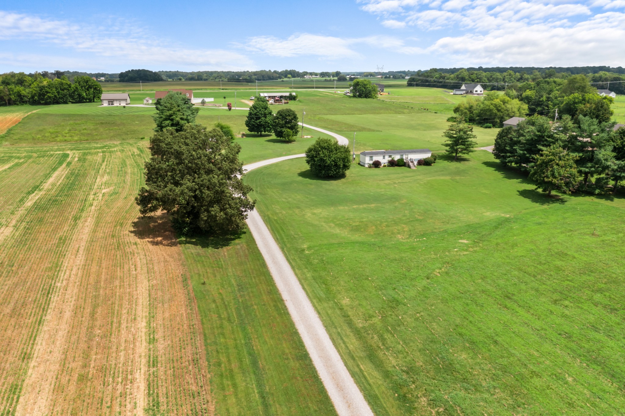 4534 Roy Cole Road Springfield, TN 37172 - Photo 6 of 16 a view of an ocean from a balcony