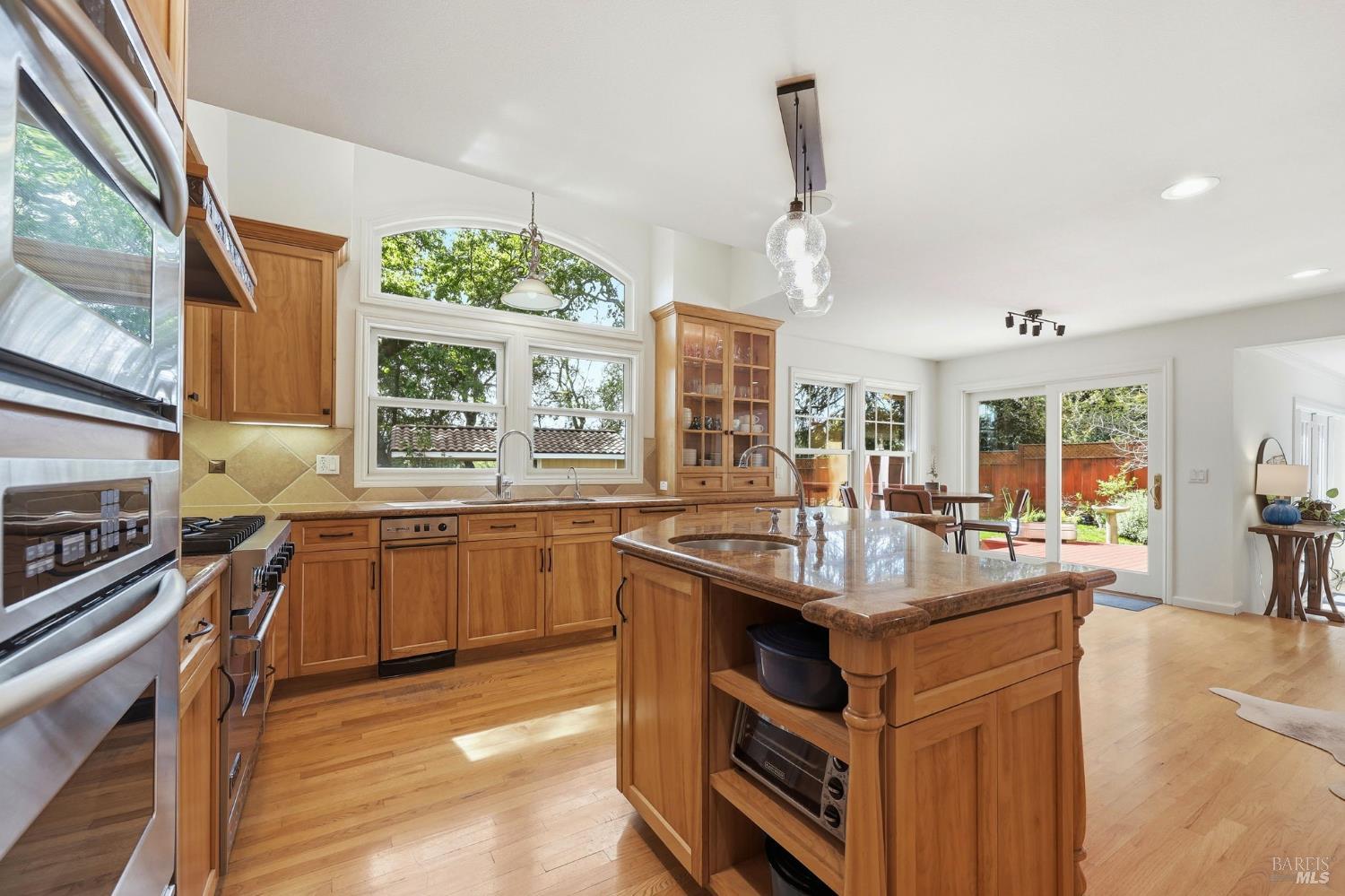 857 Wildwood Trail Santa Rosa, CA 95409 - Photo 16 of 83 Plenty of Natural Light!