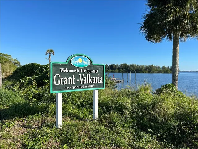$675,000 | 5073 Highway 1, Grant Valkaria, FL 32949