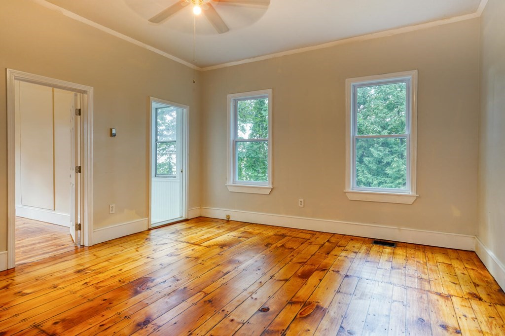 18 Prospect Street, Unit 1 Clinton, MA 01510 - Photo 7 of 14 Gallery Image 7