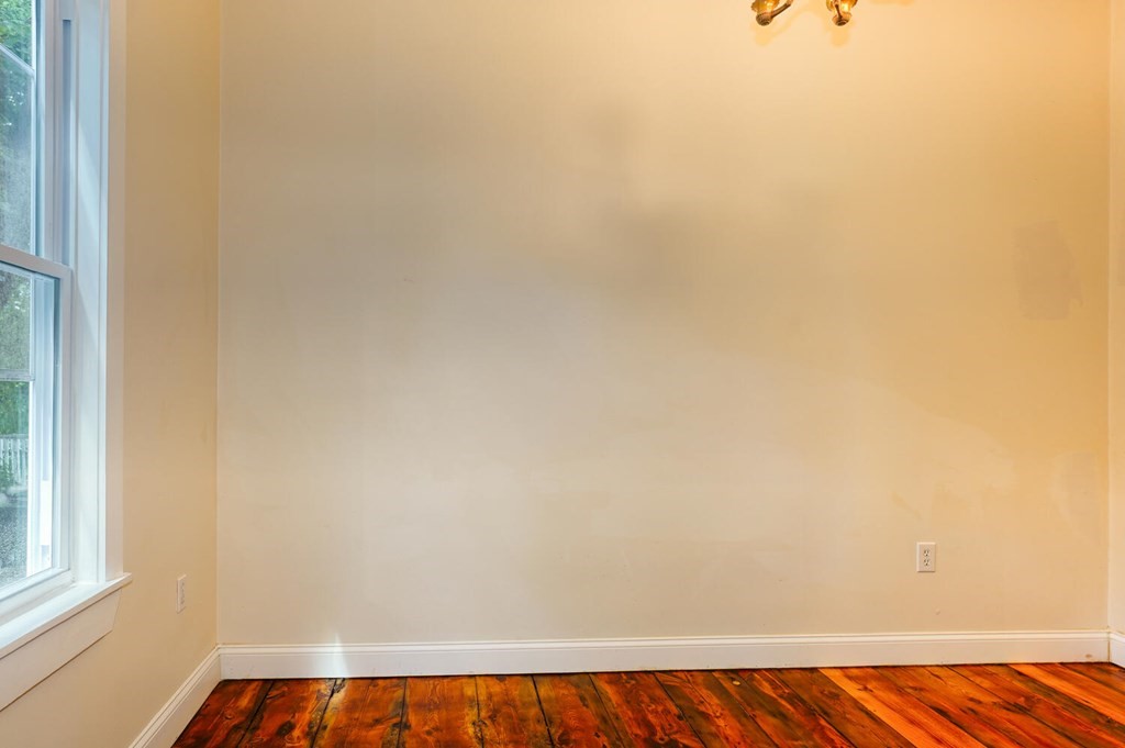 18 Prospect Street, Unit 1 Clinton, MA 01510 - Photo 9 of 14 Gallery Image 9