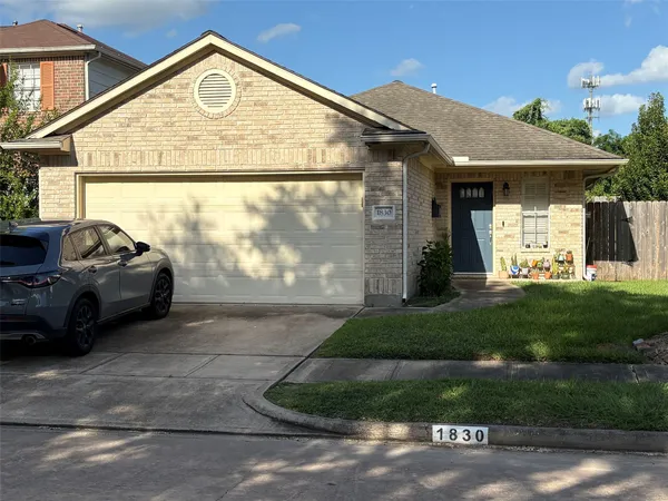 $299,000 | 1830 Creek Houston Tx 77080, Houston, TX 77080