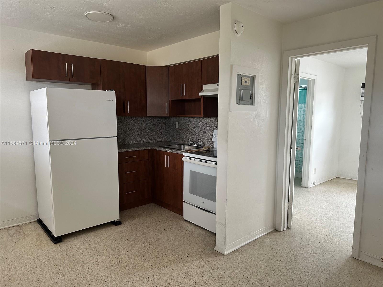 166 West 9th St Unit 6