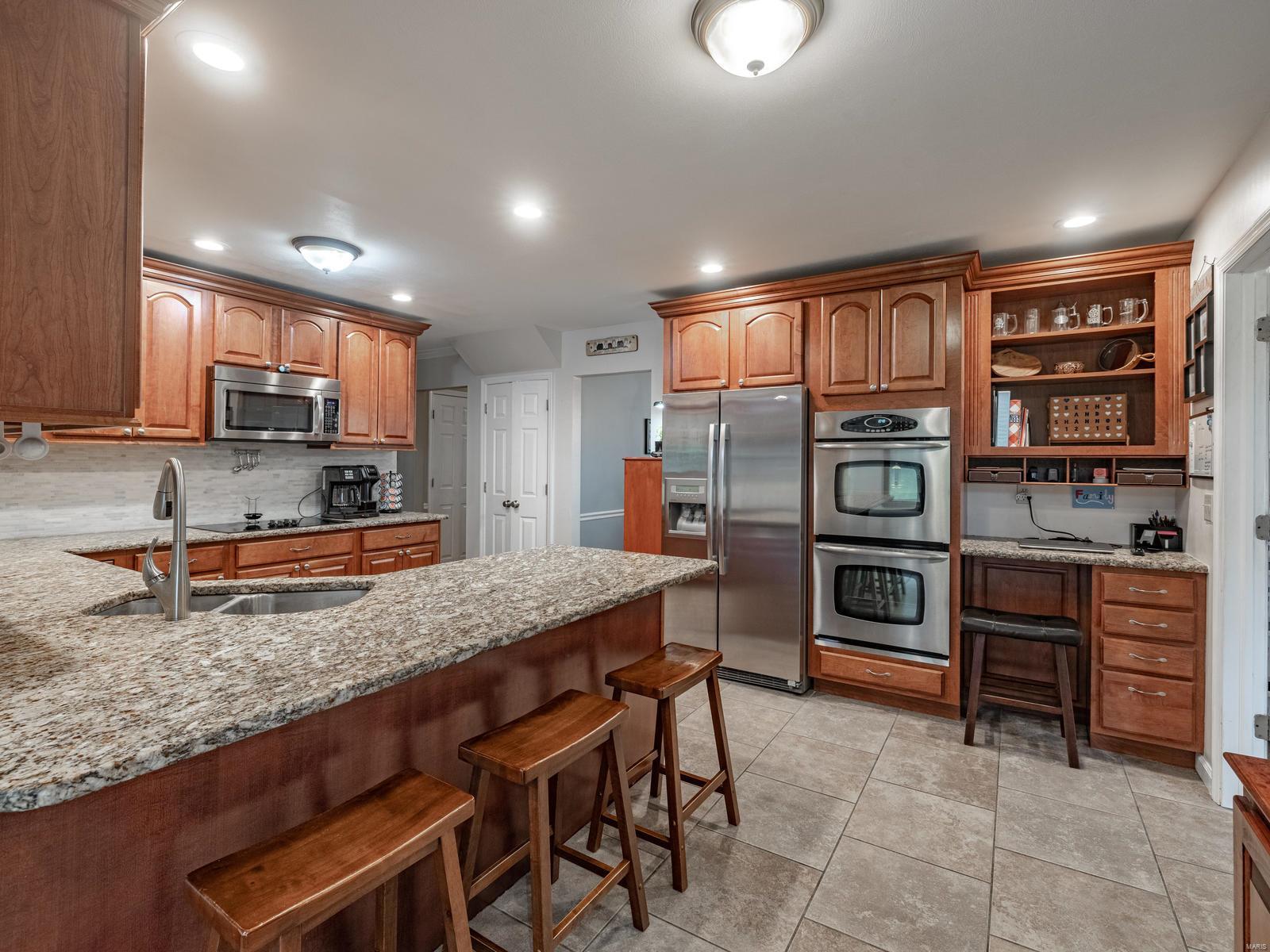 12901 Huntercreek Road St. Louis, MO 63131 - Photo 2 of 39 Gallery Image 2