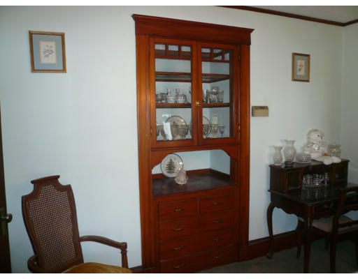 108 Russett Road Boston, MA 02132 - Photo 8 of 10 Gallery Image 8