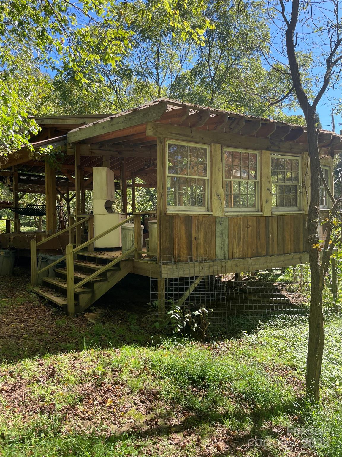 1305 Riddle Farm Road Marshall, NC 28753 - Photo 18 of 28
