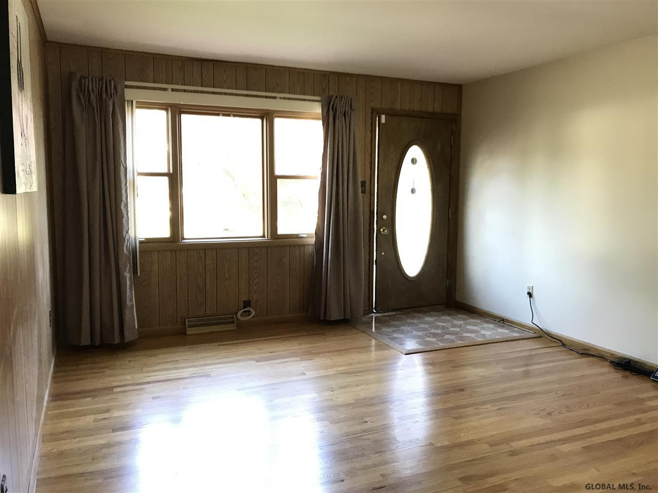 16 Crestone Road Albany, NY 12205 - Photo 6 of 24 Photo 6