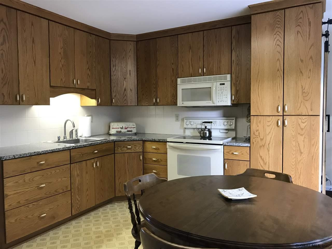 16 Crestone Road Albany, NY 12205 - Photo 8 of 24 Photo 8