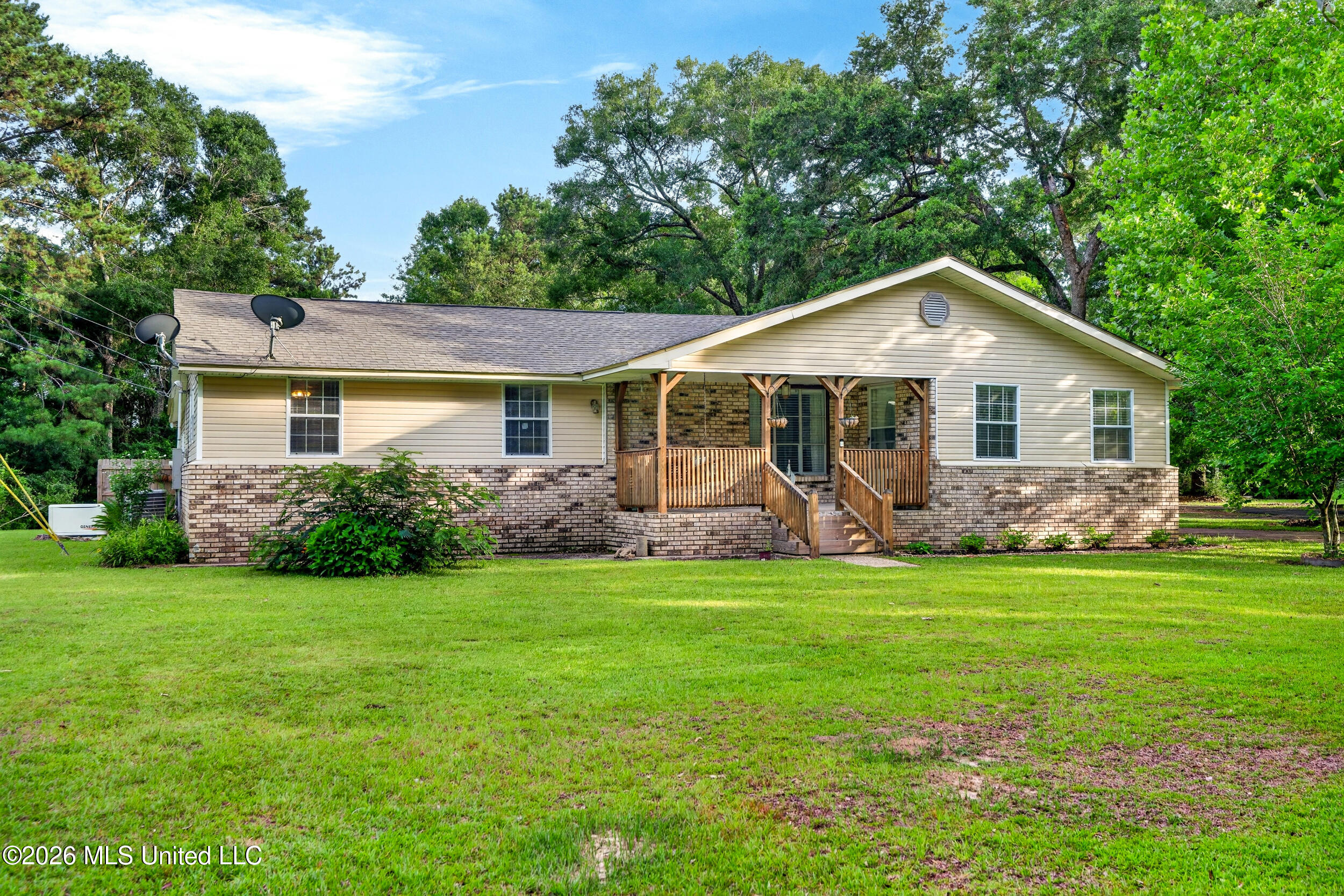 18 Gale Davis Road Lumberton, MS 39455 - Photo 1 of 67 1_01_front