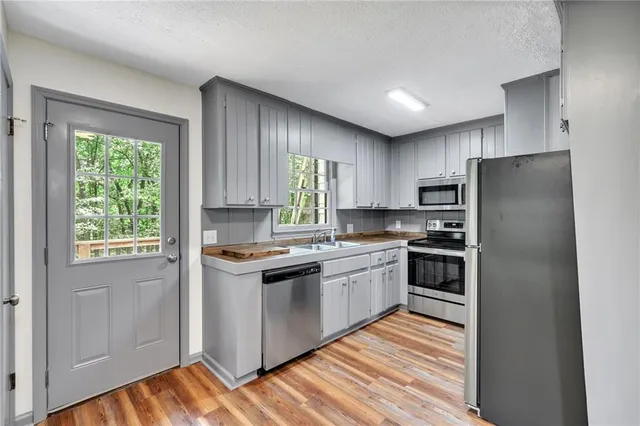 $2,100 | 5902 Cumming Highway, Canton, GA 30115