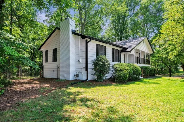 $2,100 | 5902 Cumming Highway, Canton, GA 30115