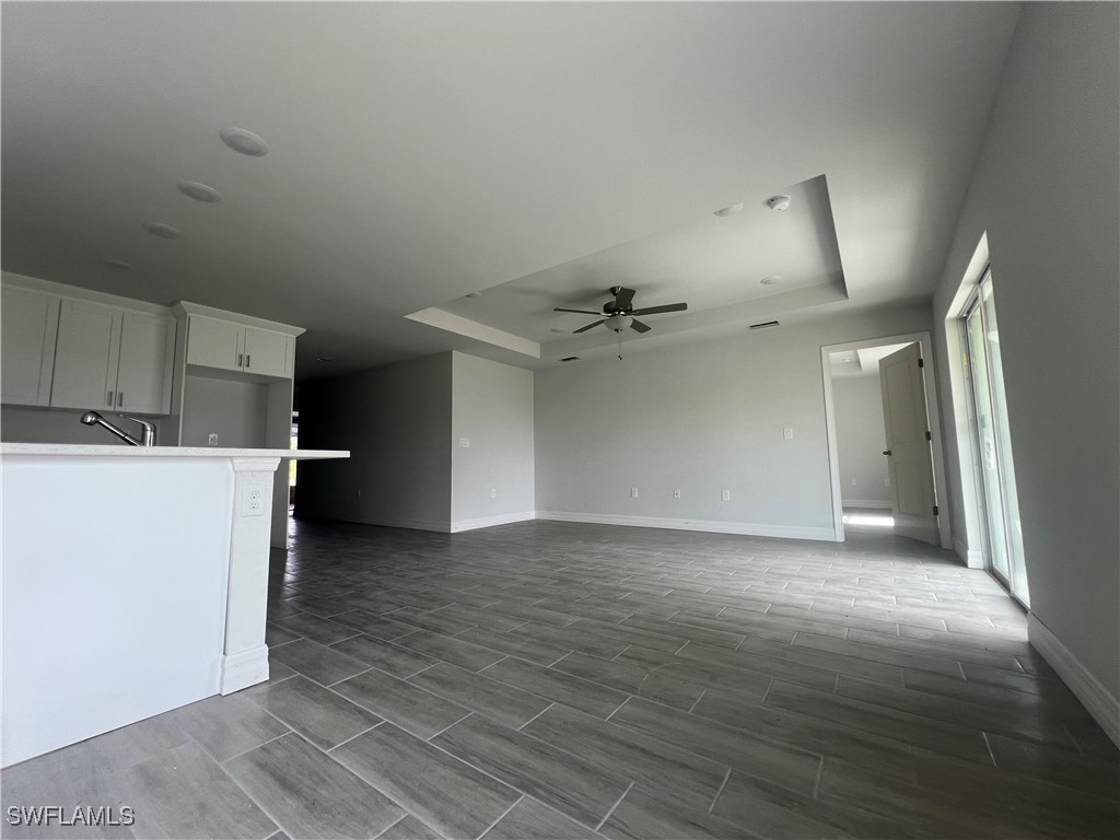 658 Ivanhoe Avenue South Lehigh Acres, FL 33974 - Photo 3 of 13