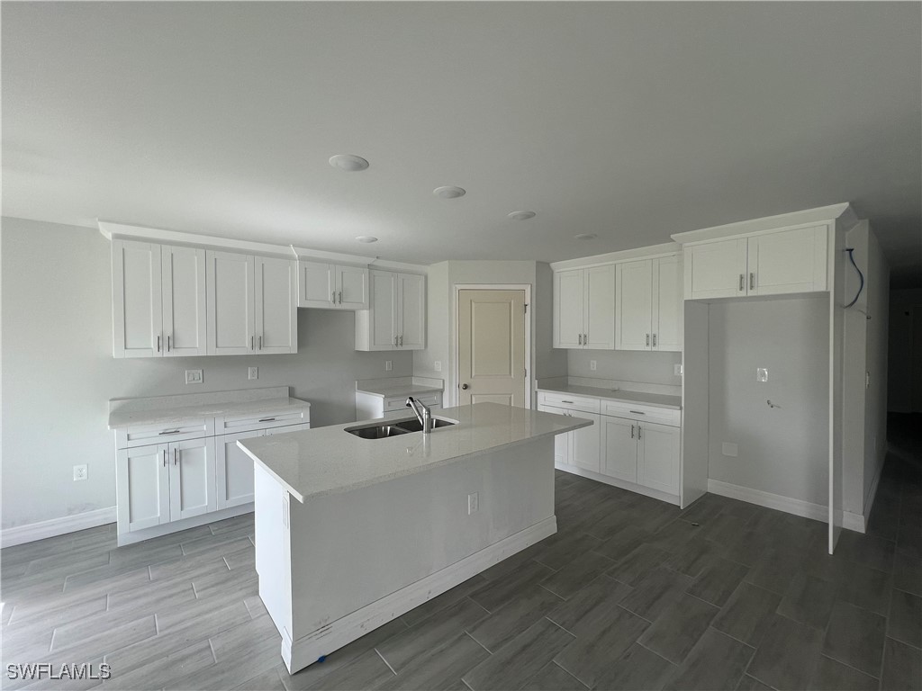 658 Ivanhoe Avenue South Lehigh Acres, FL 33974 - Photo 5 of 13