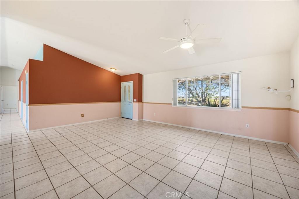 25865 McLaughlin Road Menifee, CA 92585 - Photo 3 of 33