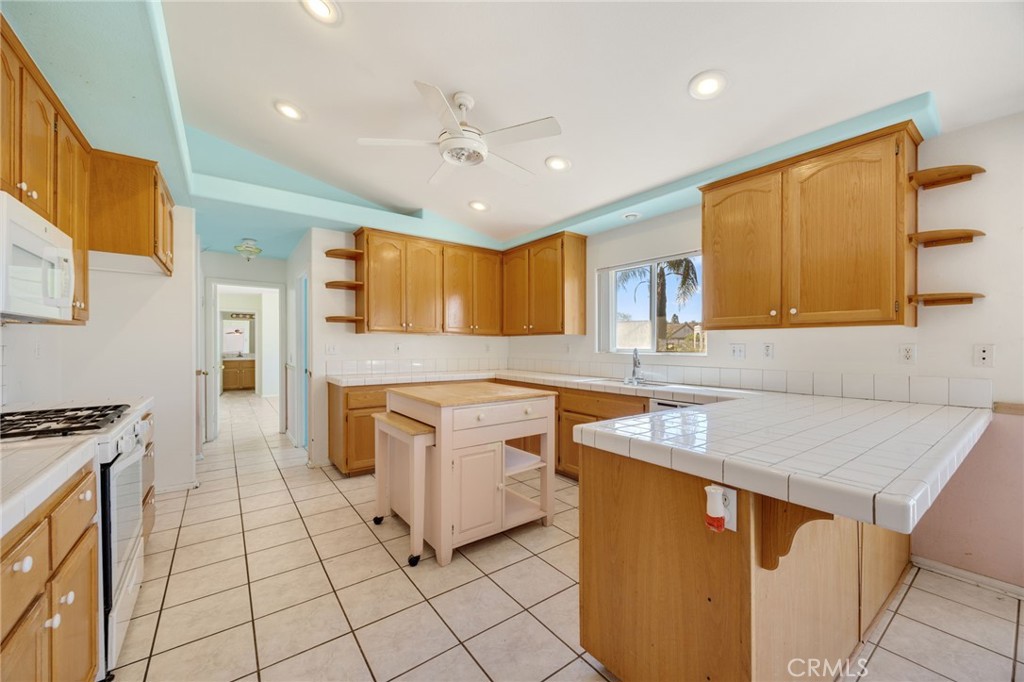 25865 McLaughlin Road Menifee, CA 92585 - Photo 5 of 33