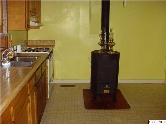 5385 Secretarys Sand Road Esmont, VA 22937 - Photo 5 of 13 Kitchen