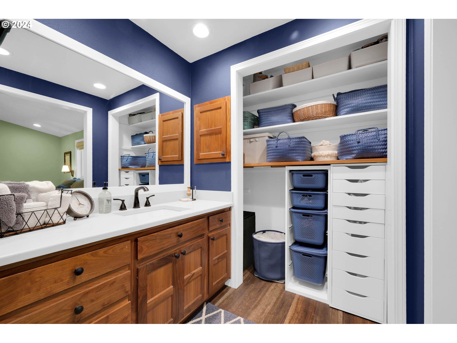 1655 Ridgley Boulevard Eugene, OR 97401 - Photo 23 of 46 a kitchen with a sink and cabinets