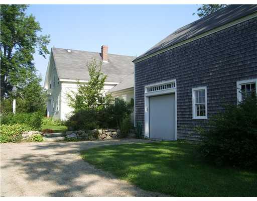 8 Hawes Farm Road Brooksville, ME 04617 - Photo 9 of 23 Parking Lot/Garage.