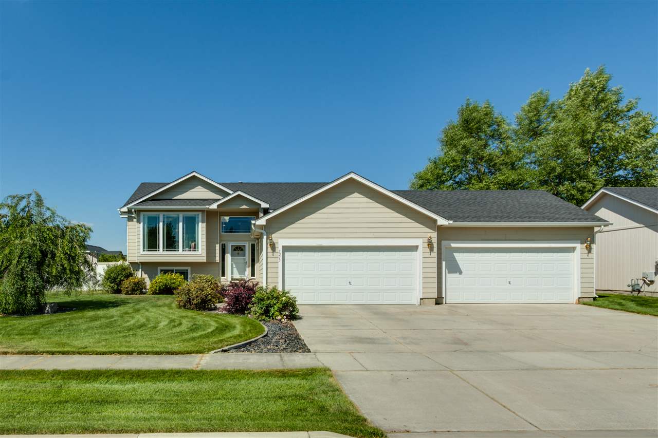 5215 North Burns Road Spokane Valley, WA 99216 - Photo 1 of 19 Gallery Image 1