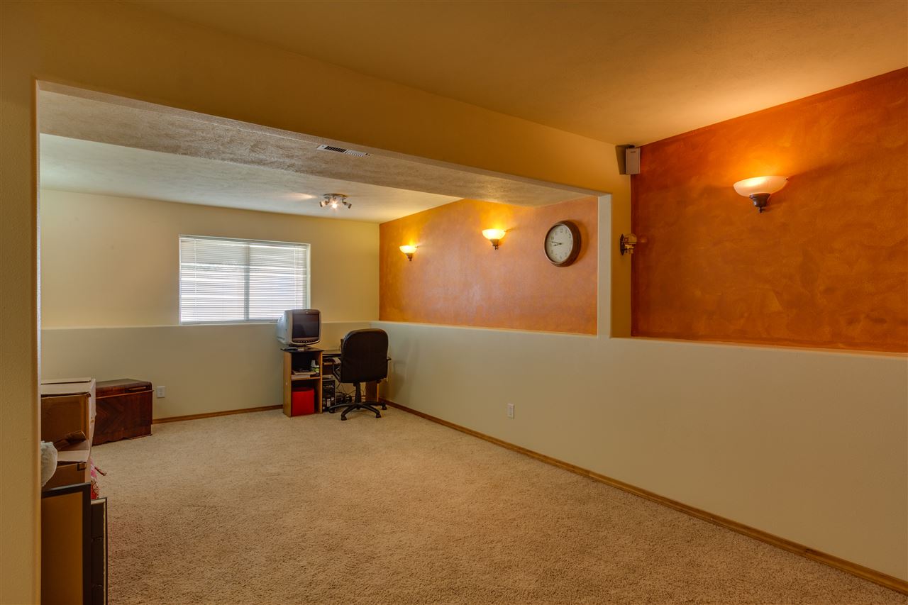5215 North Burns Road Spokane Valley, WA 99216 - Photo 11 of 19 Gallery Image 11