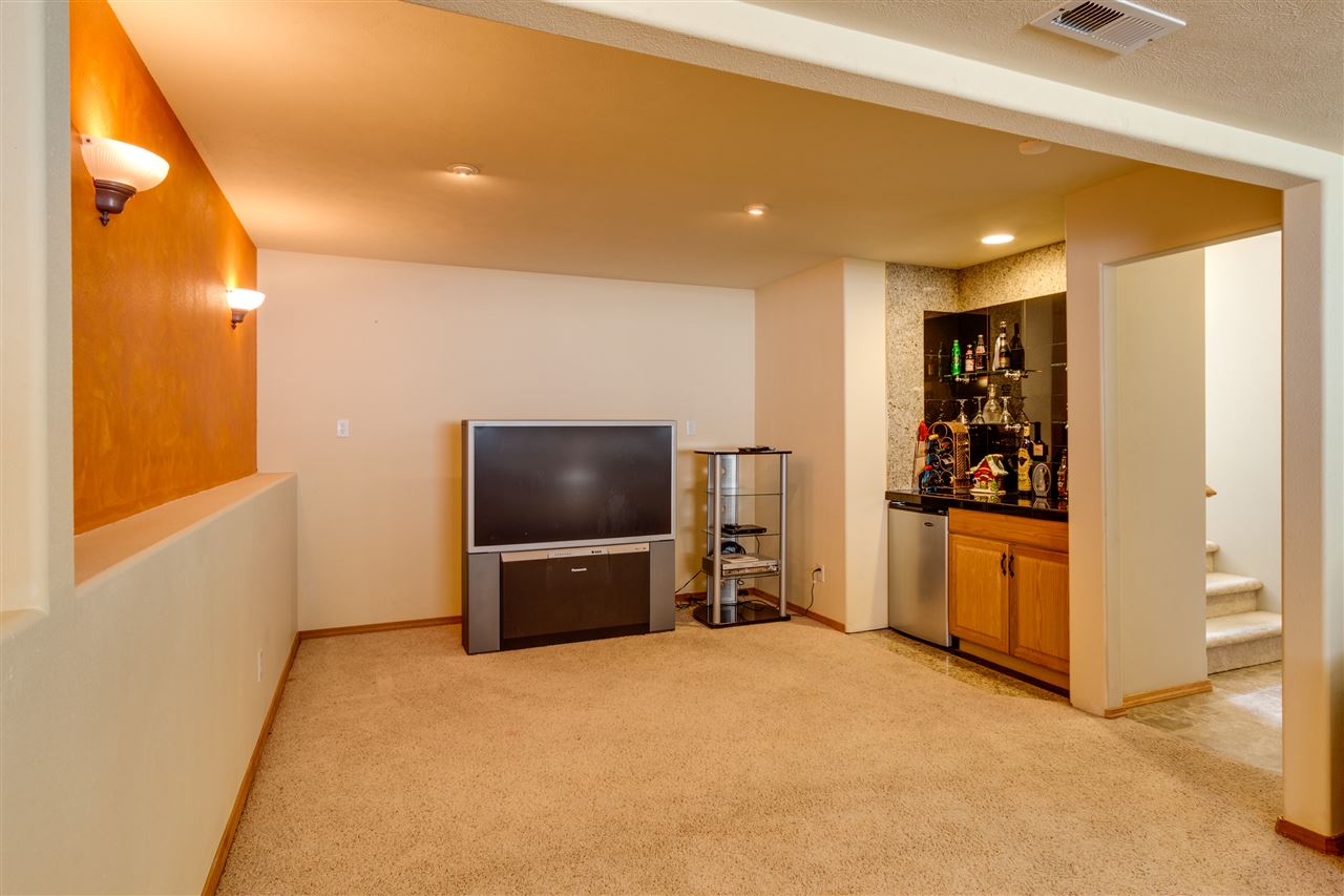 5215 North Burns Road Spokane Valley, WA 99216 - Photo 12 of 19 Gallery Image 12