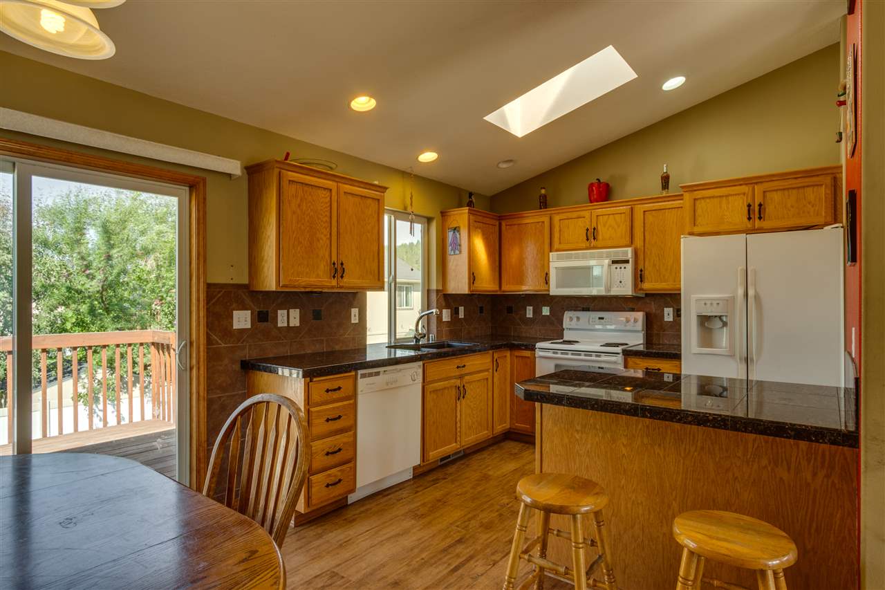 5215 North Burns Road Spokane Valley, WA 99216 - Photo 6 of 19 Gallery Image 6