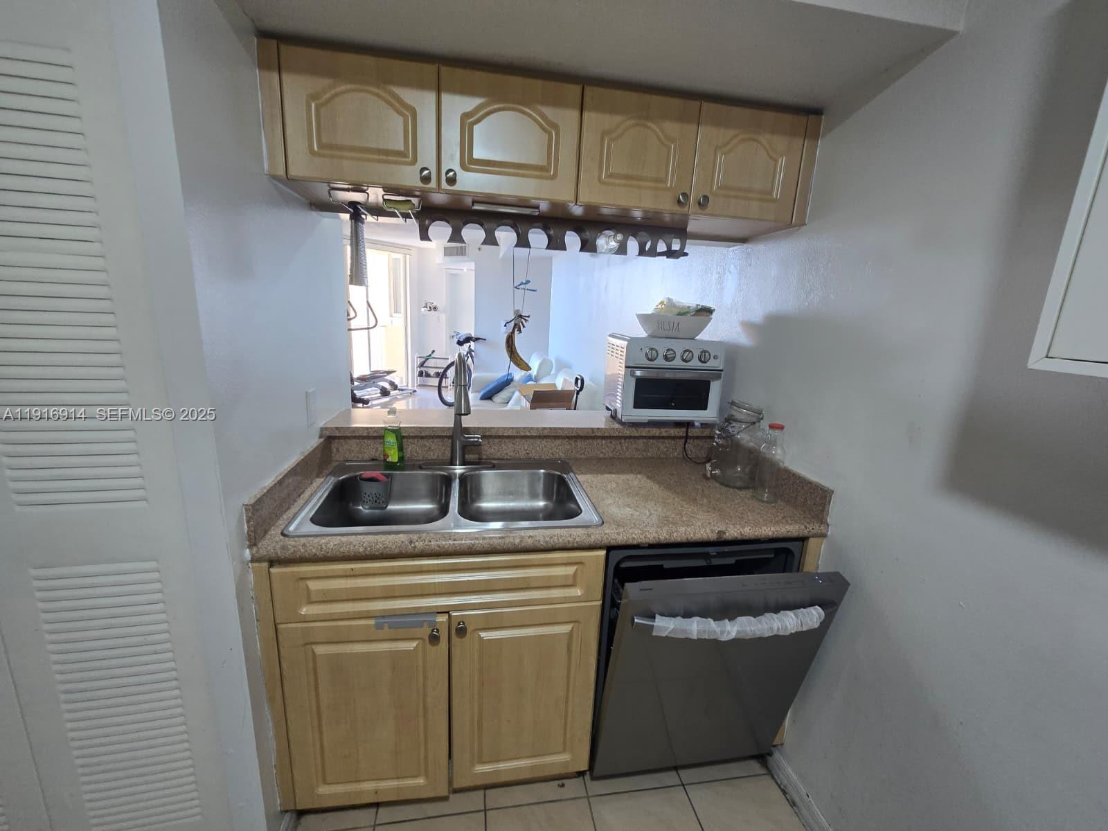 102 Southwest 6th Avenue, Unit 606 Miami, FL 33130 - Photo 15 of 26