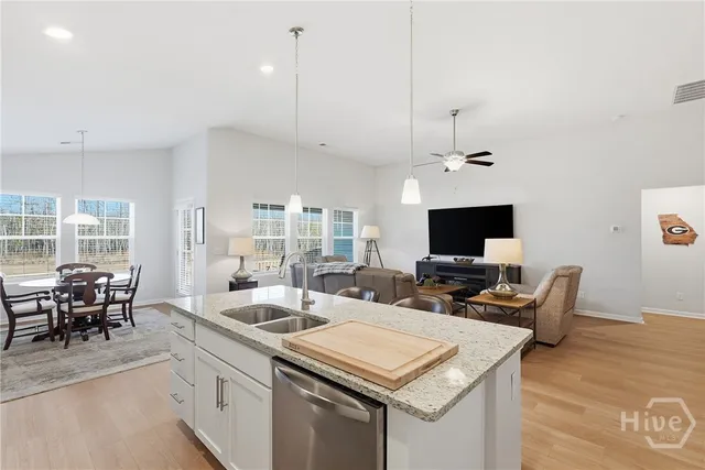 $375,000 | 28 Flagler Drive, Savannah, GA 31419