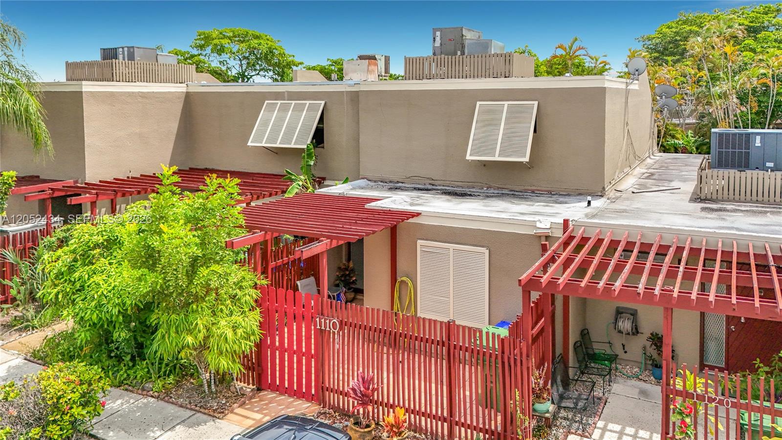 1110 West Fairway Road Pembroke Pines, FL 33026 - Photo 1 of 86