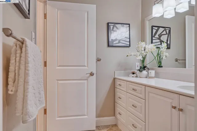 $599,000 | 1131 Compass Lane, Unit 108, Foster City, CA 94404