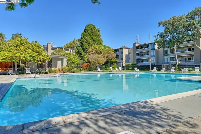 $599,000 | 1131 Compass Lane, Unit 108, Foster City, CA 94404