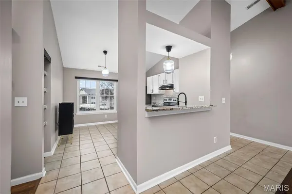 $170,000 | 1042 Sugar Creek Court, Unit 8, St. Peters, MO 63376