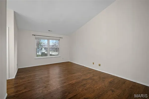 $170,000 | 1042 Sugar Creek Court, Unit 8, St. Peters, MO 63376